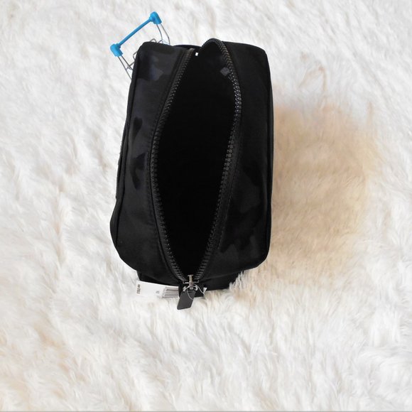 Michael Kors Kent Camo Jacquard Toiletry Kit Black - Picture 9 of 13